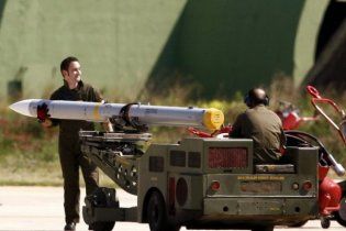 Боеголовки с эшелона в Румынии украли, пока машинисты тайком сливали топливо