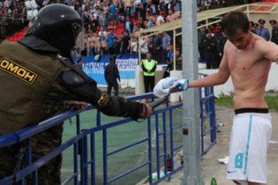 Удар футболіста "Зеніта" електрошокером визнано правомірним