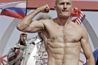 Російський боксер розповів, як перемогти Кличка