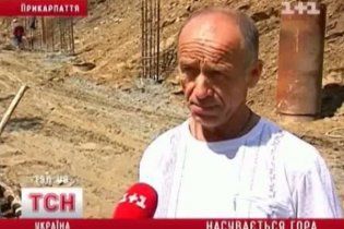 На Прикарпатье оползни могут накрыть десятки домов