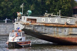 На Москві-річці зіткнулися два катери: є жертви