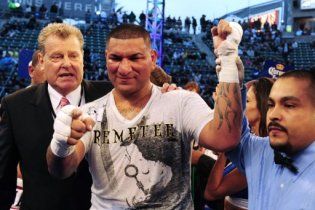 Арреола: Адамек не впорається з досвідом і фізичними даними Кличка