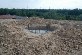 Заради найвищого в Україні флагштока на Хортиці знесли православний хрест