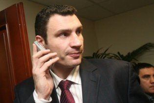 Виталий Кличко попросил Януковича отпустить Тимошенко на поруки