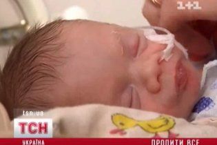 На Сумщині п'яна матір народила дитину з алкогольною залежністю