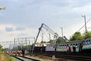 ЗМІ: у аварії потяга в Польщі винен машиніст