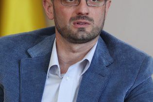 Для меня Ющенко всегда будет Петром из "Наталки Полтавки", а Янукович - Мыколой