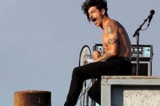 Red Hot Chili Peppers випустили новий кліп