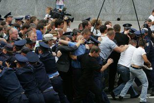 Могильов: міліція в День незалежності "проявила гуманізм"