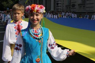 В Луганске запретили разворачивать украинский флаг возле патриарха Кирилла