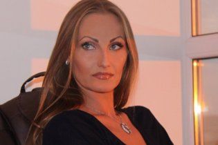 Любовница Черновецкого работала продавцом, а раньше мэр встречался с массажисткой
