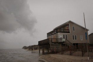 У США через ураган евакуюють понад 2 млн американців