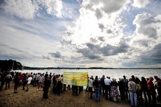 У Берліні пройшла багатотисячна акція протесту проти шуму літаків