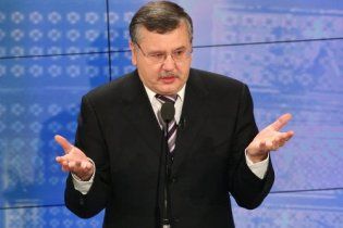 Гриценко не хочет, чтобы Чечетов размахивал руками в парламенте