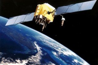 В выходные на Украину может свалиться двухтонный немецкий спутник