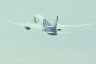 Первый в мире Boeing 787 Dreamliner совершил перелет