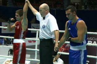 Еще два украинца вышли в четвертьфинал чемпионата мира по боксу