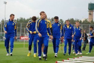 Футболисты сборной Украины стремятся вернуть уважение болельщиков