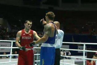 Українець сенсаційно переміг росіянина на чемпіонаті світу з боксу