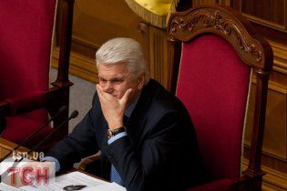 Регионалы с литвиновцами оставили детей войны без доплат
