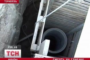 У Тернополі двоє людей загинули, копаючи криницю