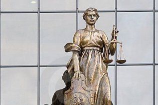 У Києві підлітки перейняли західну моду і масово подають до суду на батьків