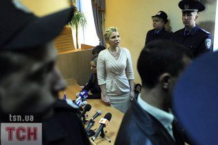 Політолог: Янукович зможе їздити тільки в Монголію через вирок Тимошенко