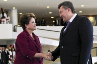 Янукович поїде до Бразилії на запуск ракети "Циклон-4"