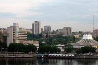Дніпропетровськ вже майже втратив статус міста-мільйонника