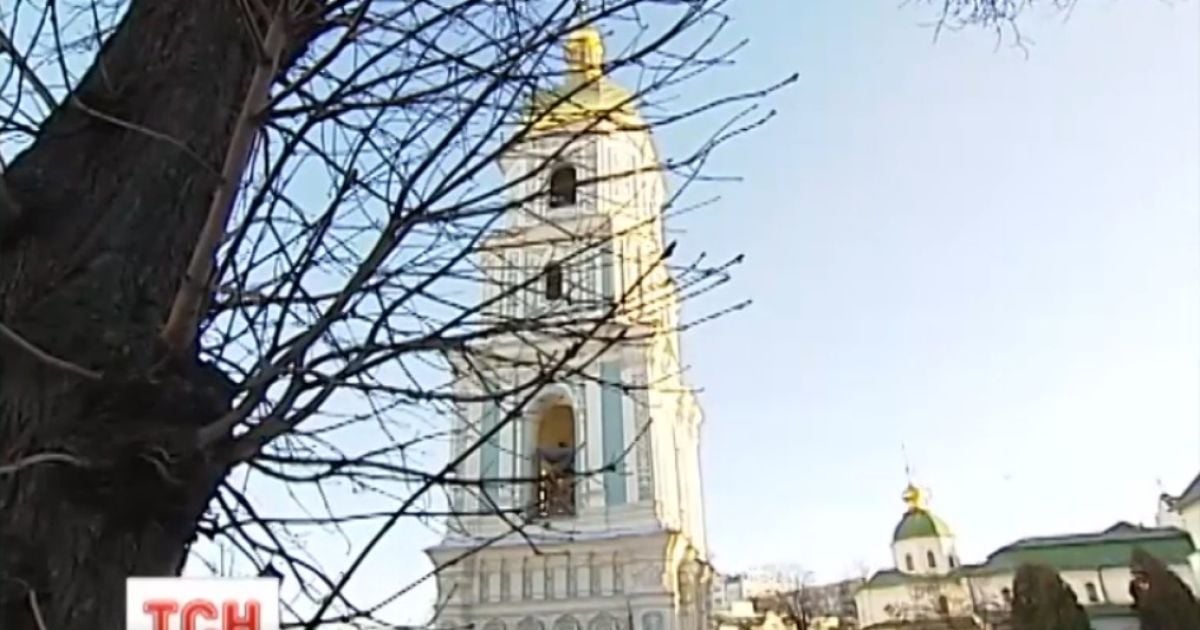 Дзвіниця Софії Київської нахилилася у бік Софійського собору на 12,5 сантиметрів