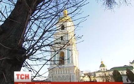 В Киеве из-за элитной застройки наклонилась Софийская колокольня
