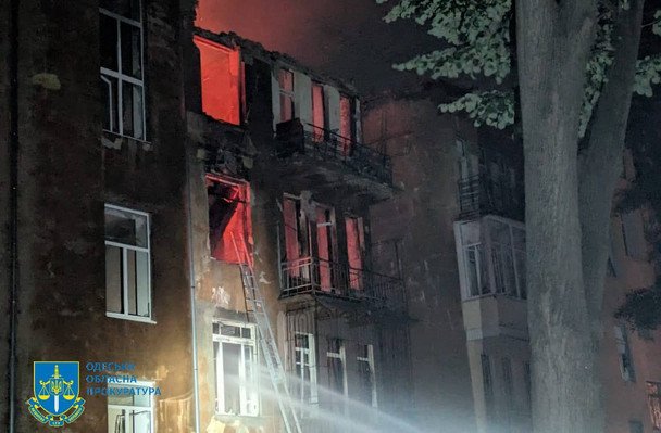 Пожар в Одессе в результате атаки 20 июня / © Офис Генерального прокурора