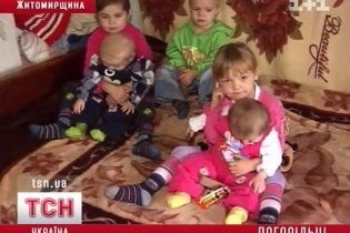 На Житомирщині двоє сестричок-дошкільнят врятували в пожежі трьох дітей