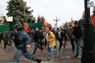 Чорнобильці завтра підуть штурмом на Азарова з Януковичем