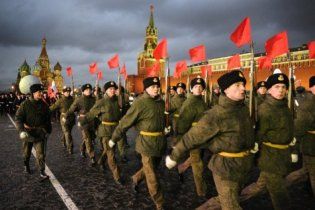 Все элементы парада 1941 года впервые повторят на Красной площади