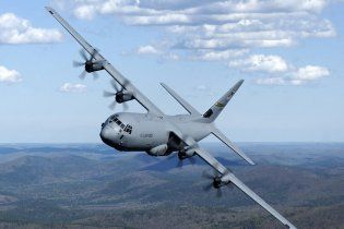 Военные самолеты США ремонтировали подделками из Китая