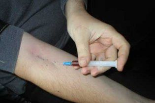 Четверть миллиона россиян подсели на наркотик, который делает из них "живые трупы"