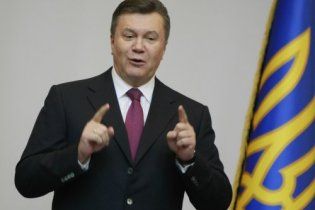 Янукович подякував ЦВК за "демократичні і прозорі вибори"