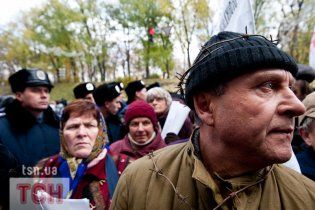 Харківські чорнобильці змусили Добкіна піти проти уряду