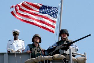 Росія злякалася бойових кораблів США в Чорному морі
