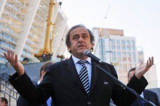 Платини заявил, что стадионы Евро-2012 являются прекрасными