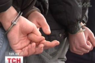 Два колишніх міліціонера грабували на вокзалах