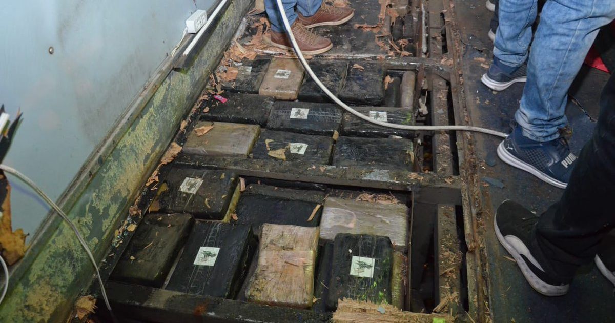 Кривава ДТП в Еквадорі: в розбитому автобусі поліція знайшла більше мільйона доз марихуани