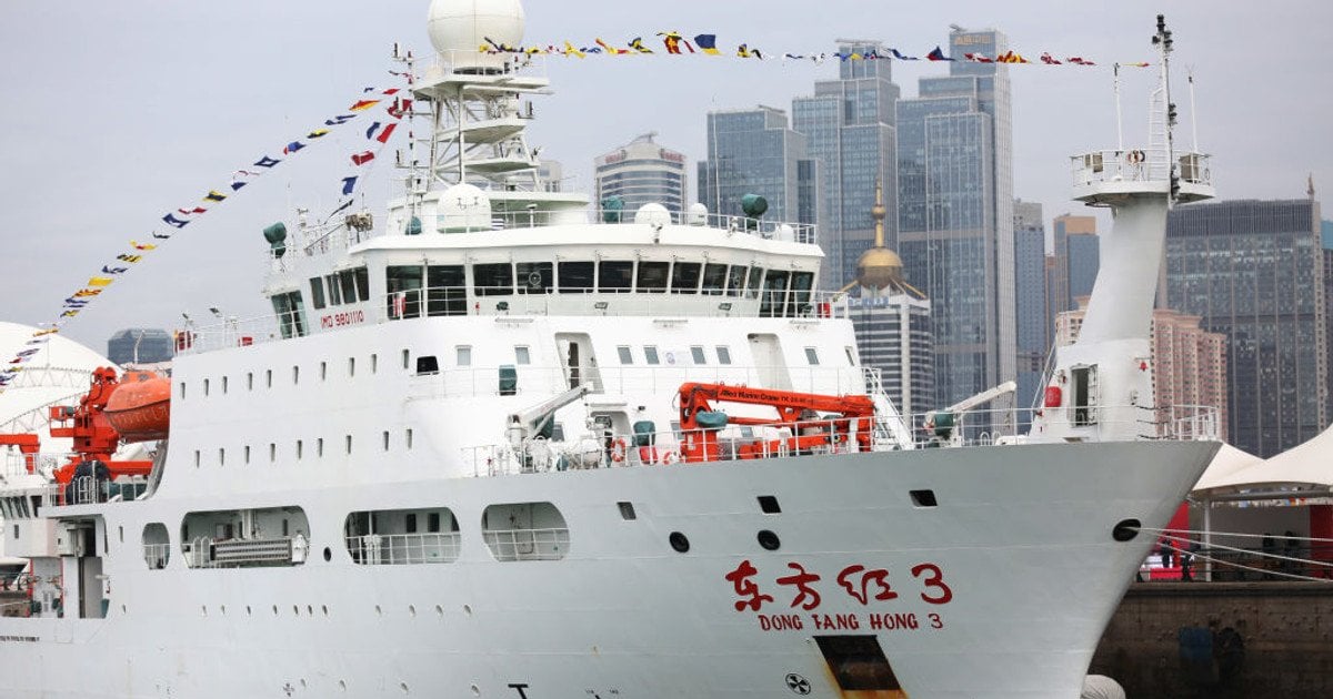 Китайське дослідницьке судно Dong Fang Hong 3