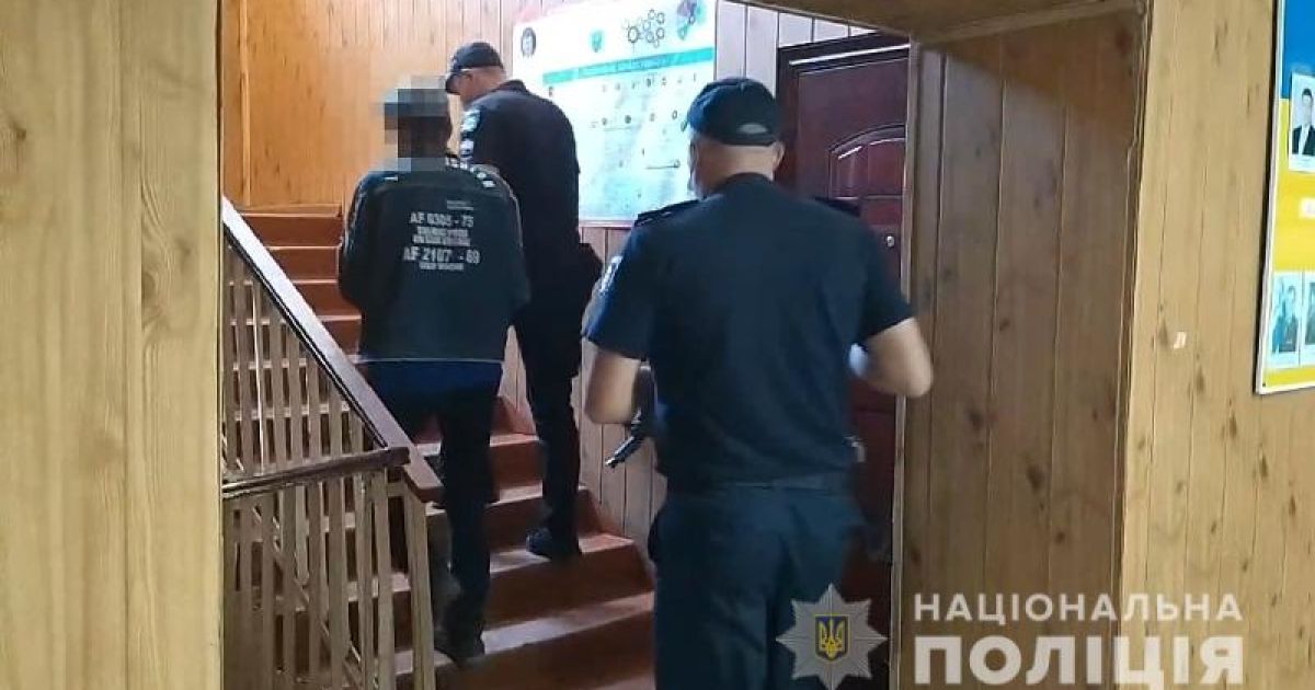 В Одеській області чоловік вбив свого роботодавця з його рушниці та помстився ексколегам
