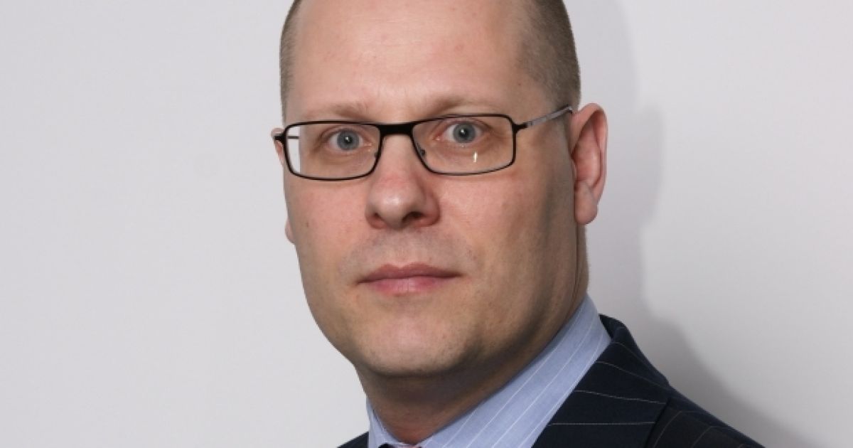 Экс-глава "Укранафты" подписал контракт с миноритарными акционерами