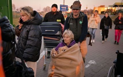 Подоляк заявил о новом фронте войны с Россией — возвращении украинцев из депортации