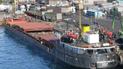 З Сирії повернулися українські моряки, які кілька місяців жили на арештованому судні - МЗС