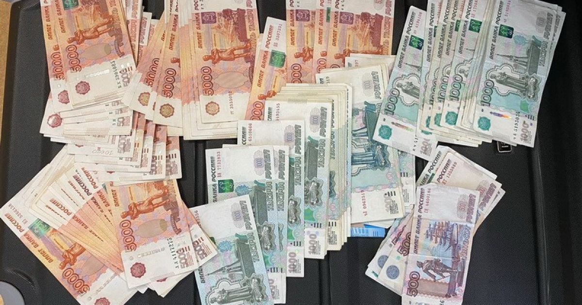 конвертаційний центр переводив гроші клієнтів до РФ_4 / © Служба безпеки України