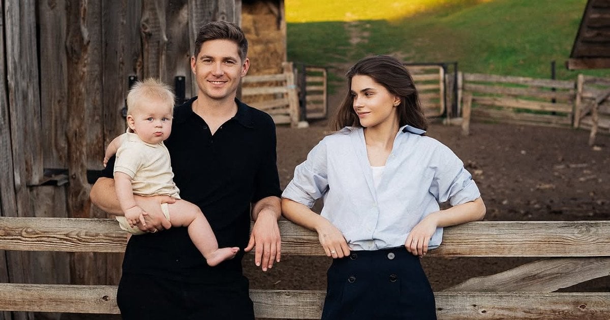 Володимир Остапчук з дружиною та сином